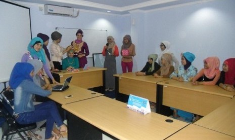 pelatihan hijab oleh LP3I