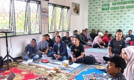 Pelatihan Swadaya bertajuk Tingkatkan Kesehatan Hewan Ternak dan Pembuatan Jamu Ternak di Pasuruan digelar Kementerian Pertanian melalui PPIU Jatim bersama Koperasi Petani Milenial Pasuruan di Balai Penyuluhan Pertanian [BPP] Tutur, Sabtu (27/1/2024) sebagai bagian dari upaya Kementan untuk mendukung terbentuknya 320 ribu petani muda di pedesaan hingga 2025 melalui Program YESS.