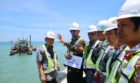 Pelindo IV (persero) berencana meluncurkan Tahap I Fase A (1A) sebagai bagian dari proyek pelabuhan Ultimate Makassar New Port di Kota Makassar, Sulawesi Barat (Sulbar).