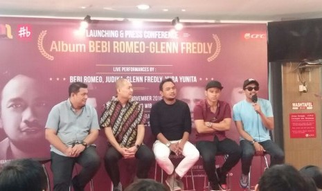 Peluncuran album kompilasi Bebi Romoe Glenn Frendly