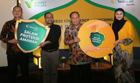 Peluncuran asuransi Sun Life Salam Proteksi Amanah di Jakarta, Kamis (16/5). 