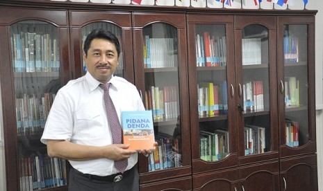 Peluncuran buku karya Prof. Dr. Syaiful Bakhri, SH., MH  