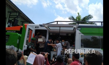  Peluncuran Humanity Food Truck 2.0 Aksi Cepat Tanggap  di Balai Kota Yogyakarta, Jumat (22/3). Food truck ini diresmikan oleh  Wali Kota Yogyakarta, Haryadi Suyuti dan Vice President ACT,  Ibnu Khajar.