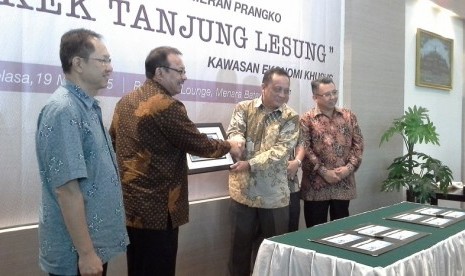 Peluncuran prangko edisi khusus Kawasan Ekonomi Khusus Tanjung Lesung