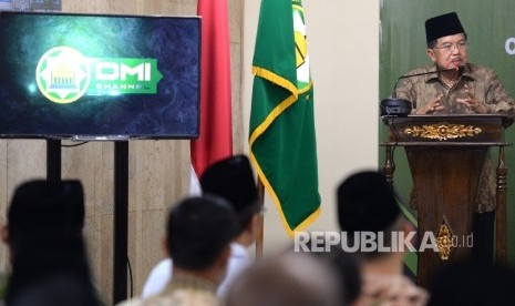 Peluncuran Program DMI. Wakil Presiden Jusuf Kalla memberikan arahan saat peluncuran progam Dewan Masjid Indoensia (DMI) di Masjid Istiqlal, Jakarta, Sabtu (28/5).