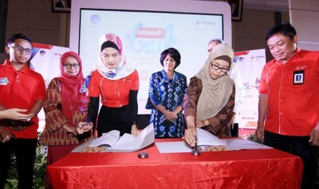 Peluncuran program #internetBAIK Telkomsel