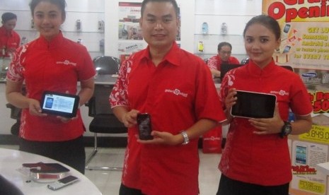 Peluncuran smartphone merek lokal