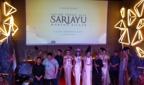 Peluncuran tren warna 2016 oleh Sariayu bertemakan Gunung Krakatau, (4/2).