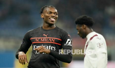  Pemain AC Milan Rafael Leao saat pertandingan sepak bola Serie A antara AC Milan dan Torino, di stadion San Siro, di Milan, Italia,  Rabu (27/10) dini hari WIB.