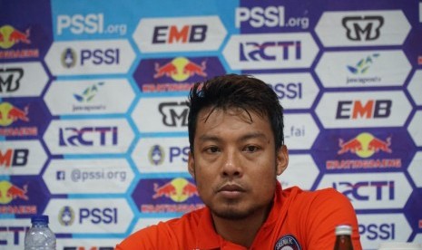 Pemain Arema Malang, Hamka Hamzah. 