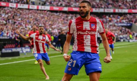 Pemain Atletico Madrid Yannick Carrasco. Ia jadi pencetak gol tunggal pada derbi Madrid, Senin (9/5/2022).