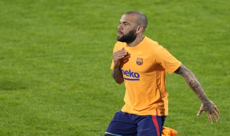 Pemain Barcelona Dani Alves