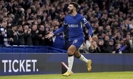 Pemain Chelsea Armando Broja merayakan golnya ke gawang Preston North End di Piala FA.