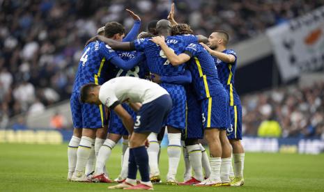 Pemain Chelsea merayakan setelah N