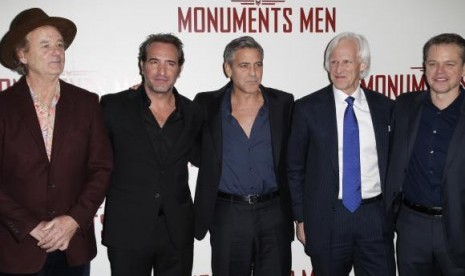 Pemain dan penulis Monuments Men pada pemutaran film tersebut di Prancis, beberapa waktu lalu.