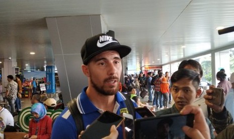 Pemain depan Persib, Jonathan Bauman di Husein Sastranegara, Kota Bandung, Ahad (9/12).