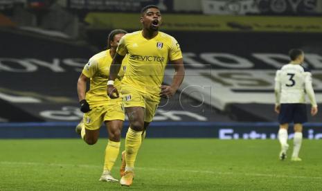 Pemain Fulham, Ivan Cavaleiro.