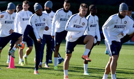 Pemain Inter Milan latihan jelang lawan Saint-Etienne.