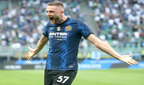 Bek Inter Milan Milan Skriniar.