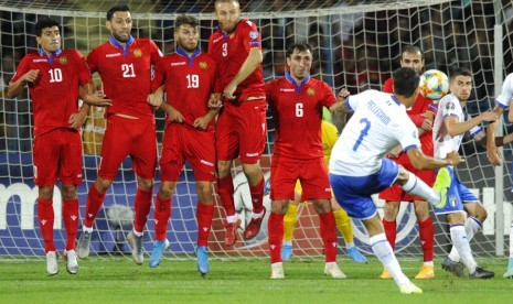 Pemain Italia Lorenzo Pellegrini mencetak gol keduanya di kualifikasi Piala Eropa 2020 untuk grup J antara Italia dengan Armenia, Jumat (6/9).