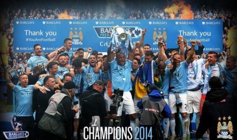 Pemain Manchester City ketika merayakan juara Liga Primer Inggris musim 2013/14.