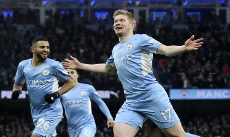 Pemain Manchester City Kevin De Bruyne merayakan gol. Ilustrasi.