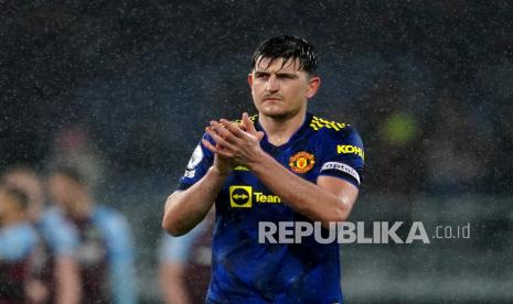 Bek sekaligus kapten Manchester United, Harry Maguire. Maguire menerima ancaman bom di kediamannya pada Rabu (20/4/2022) waktu setempat.