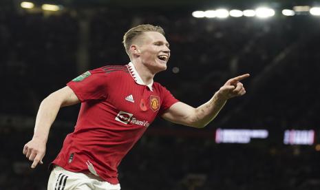 Gelandang Manchester United (MU) Scott McTominay berselebrasi setelah mencetak gol ke gawang lawan. West Ham United tertarik untuk meminang McTominay.