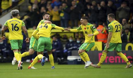 Norwich, West Ham dan Wolverhampton Melaju ke Putaran Keempat FA