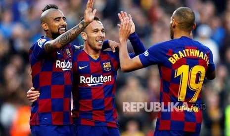 Para pemain Barcelona akan menjalani pemeriksaan ketat saat bertandang ke Napoli di Liga Champions sebagai antisipasi penyebaran virus corona.