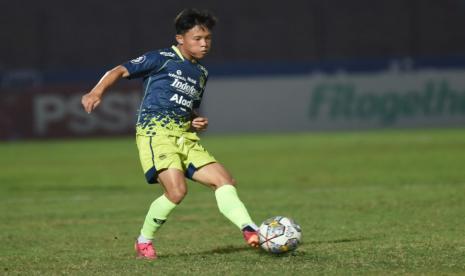 Pemain Persib Bandung Arsan Makarin