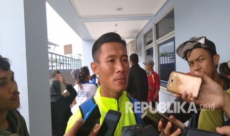 Pemain Persib Bandung, Henhen Herdiana di SPOrT Jabar, Bandung, Selasa (24/4).