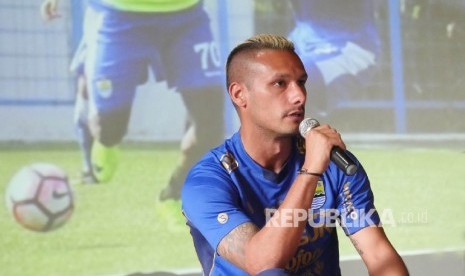 Pemain Persib Maitimo 