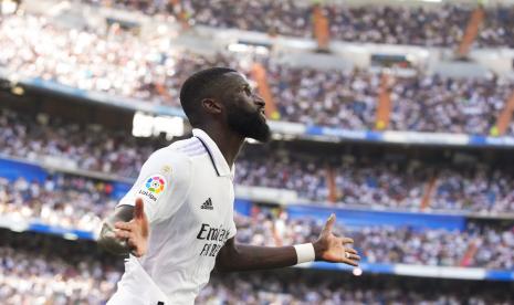  Pemain belakang Real Madrid, Antonio Rudiger, yang memeluk agama Islam.