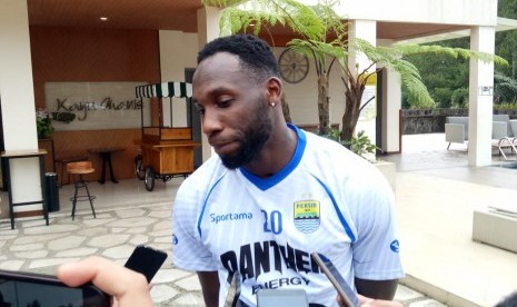 Pemain seleksi Persib Bandung, Geoffrey Castillion.