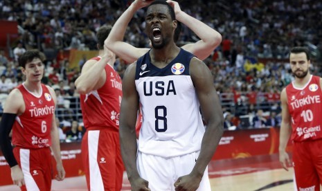 Pemain timnas basket Amerika Serikat Harrison Barnes meluapkan kegembiraan usai menaklukkan Turki pada Grup E Piala Dunia FIBA 2019 di China, Selasa (3/9).