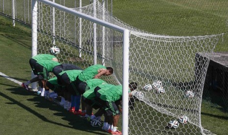 Pemain Timnas Meksiko dalam sebuah sesi latihan jelang perhelatan Piala Dunia 2014 Brasil. 