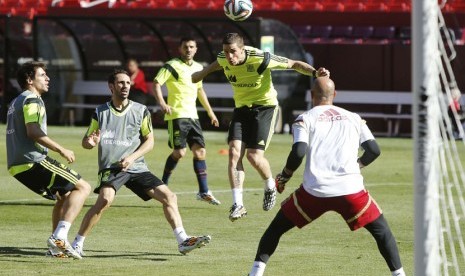 Pemain Timnas Spanyol menggelar latihan jelang perhelatan Piala Dunia 2014 di Landover, Maryland, Amerika Serikat, Jumat (6/6). 