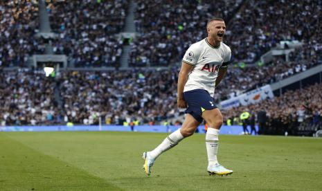 Pemain Tottenham Eric Dier.