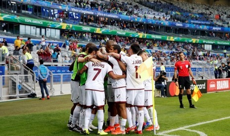 Pemain Venezuela merayakan kemenangan atas Bolivia dalam pertandingan Copa America 2019