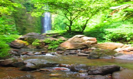 Pemandangan Coban Glotak di Kecamatan Wagir, Kabupaten Malang.