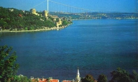 Pemandangan di daerah Camlica Hill, Istanbul, Turki.