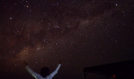 Gugusan Bima Sakti atau Milky Way saat malam (ilustrasi)