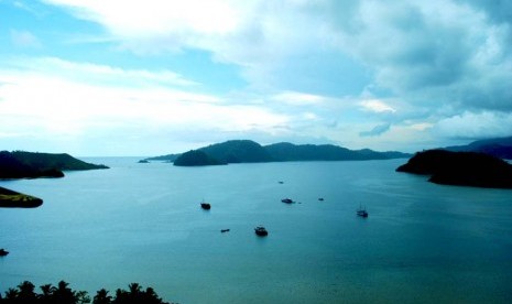 Pemandangan kawasan wisata Mandeh di Pesisir Selatan, Sumatera Barat