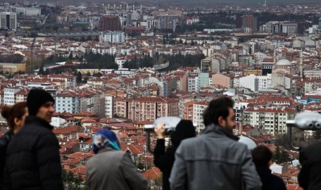 Pemandangan Kota Eskisehir dilihat dari Selale Park.