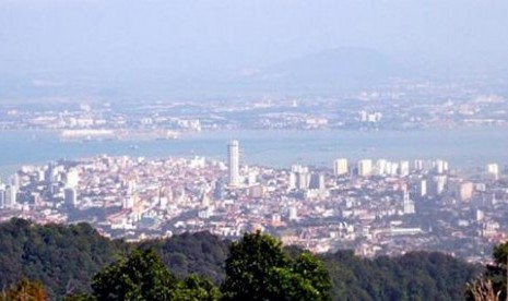 Pemandangan skyline Penang.