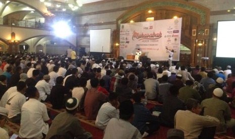  Muhasabah Akhir Tahun Republika di Masjid Pusdai, Kota Bandung, Ahad (31/12).