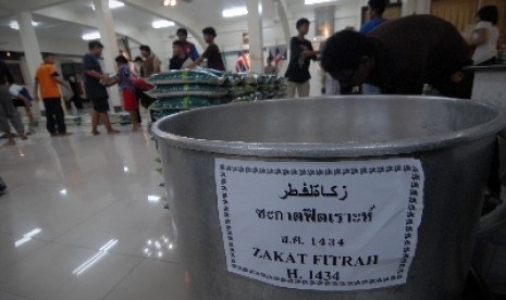 Pembagian zakat.