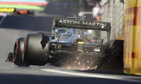 Pembalap Aston Martin, Lance Stroll, di GP Azerbaijan.