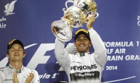 Pembalap Lewis Hamilton.